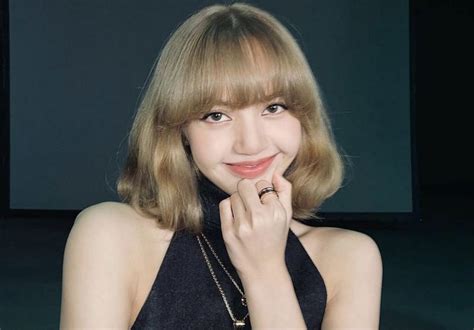 Lisa Is Coming Fans Excited For Blackpink Idols Solo Debut After