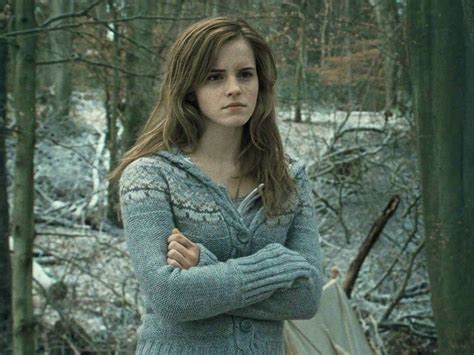 Hermione granger — hermione jean granger personaje de harry potter primera aparición harry hermione weasley — hermione granger pour les articles homonymes, voir granger et hermione. Hermione Granger Hintergrund - Hermine Granger Hintergrund ...