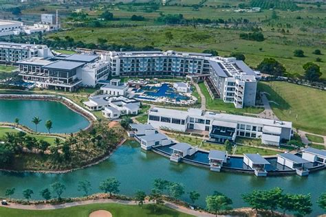 JW Marriott Bengaluru Prestige Golfshire Resort Spa Venue