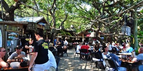 Though the name tybee island is used for both the island and the city, geographically they are not identical: This Marshside Restaurant on Tybee Island is Legendary ...