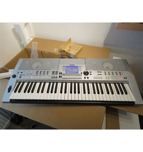 Yamaha Psr S550 Silver 61 Key Digital Keyboard New In Box Reverb