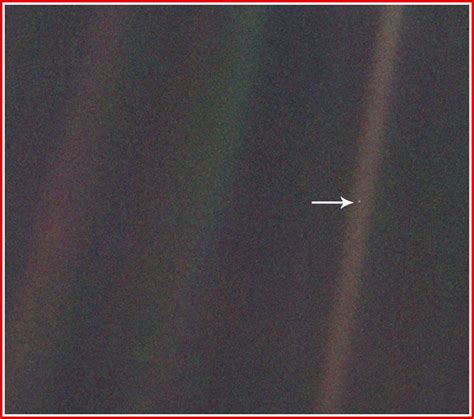 Nasa Re Masters Classic Pale Blue Dot Image Of Earth