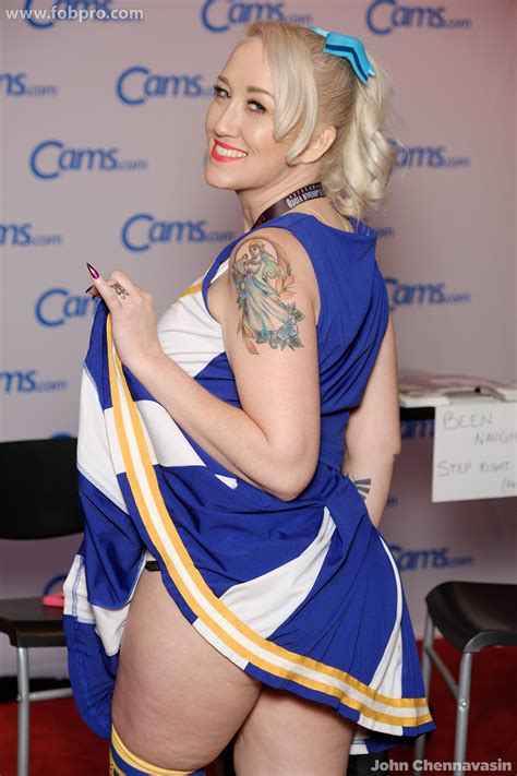 Alana Evans Avn Adult Entertainment Expo Day Fob Productions