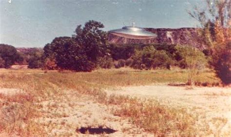 Are Snaps Taken By Mechanic In The Best Ufos Ever Caught On