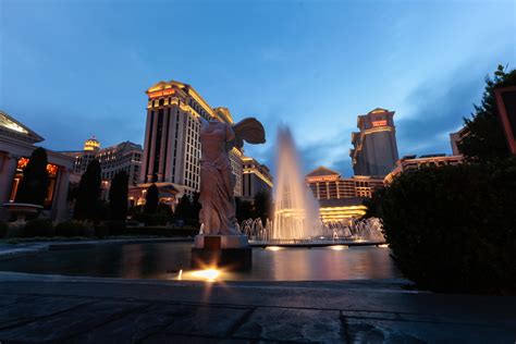 20 Dollar Trick For Caesars Palace Las Vegas Hotel Room Upgrades