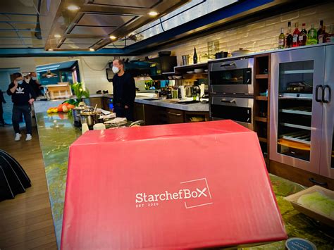 Der sympathische privatkoch hat sein handwerk in der gehobenen gastronomie erlernt und über die jahre in häusern, die noch heute zu den besten deutschlands. Die Sterneküche für zuhause - StarchefBox - designhouse®