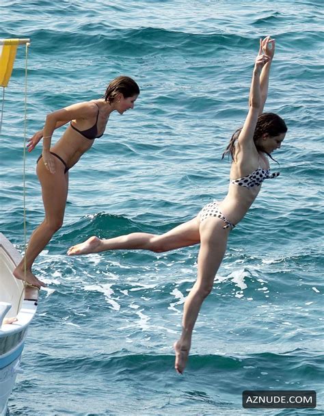 Phoebe Tonkin Enjoys A Dip In The Sea With Friends While Vacationing In Capri Aznude