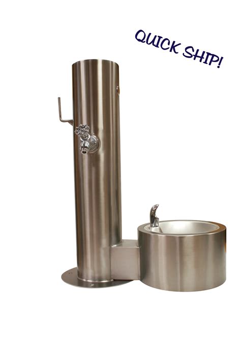 Deluxe Dog Watering Station