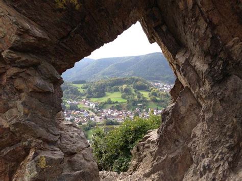 See tripadvisor's 1,041 traveler reviews and photos of altenahr tourist attractions. Altenahr - Winzerdorf am Nordostrand der Eifel ...