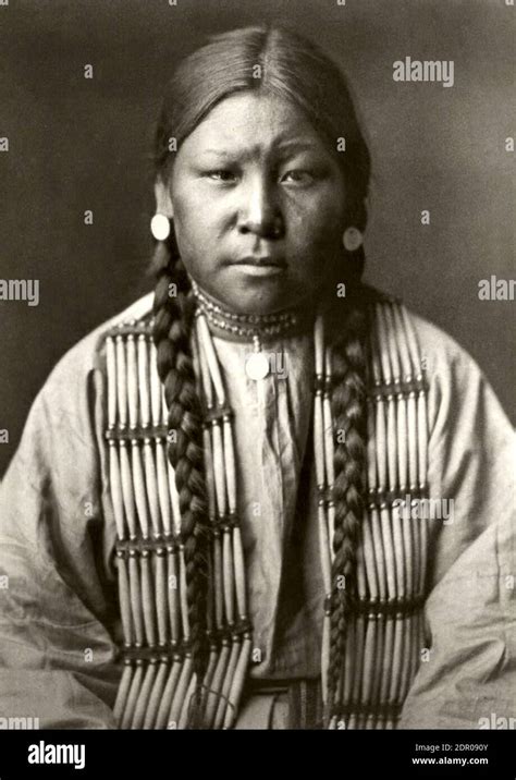 anciana nativa americana fotografías e imágenes de alta resolución página 2 alamy