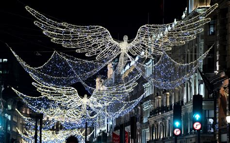 Regent Street Christmas Lights 2019 Are On Thousands Gather As London
