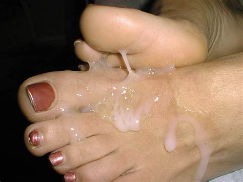 Cum On Her Feet Hot Sex Picture