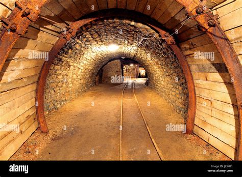 Underground Mine Tunnel Mining Industry Stock Photo 138991497 Alamy