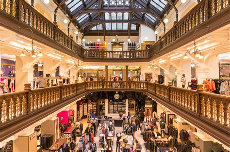 What Glasgow shopping centres are open until midnight over the