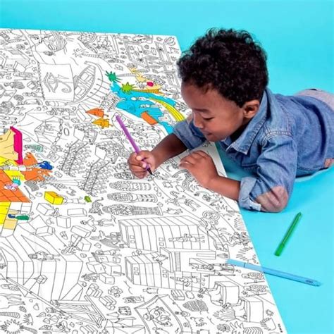 Hugo te propose maintenant de nombreux coloriages gratuits à colorier en ligne. Poster Géant à Colorier Pyramid | Poster geant, Colorier ...