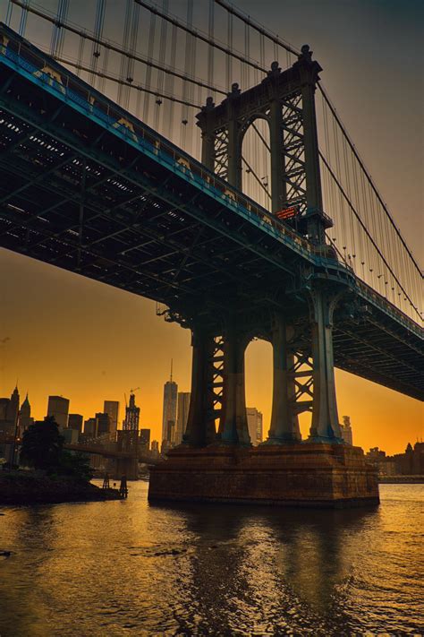 Ponte do brooklyn brooklyn bridge new york flatiron building alfred stieglitz vintage photography street photography art photography photography workshops digital photography. Manhattan Bridge at sunset by Alexander Marte | New york ...