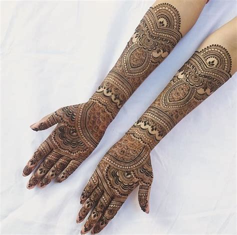 $140/hour, with a 2 hour minimum.* *all pricing is in us dollars and is subject to change if your specific requirements differ from the descriptions. Artist: The Brooklyn Henna Company | Mehndi designs, Henna ...