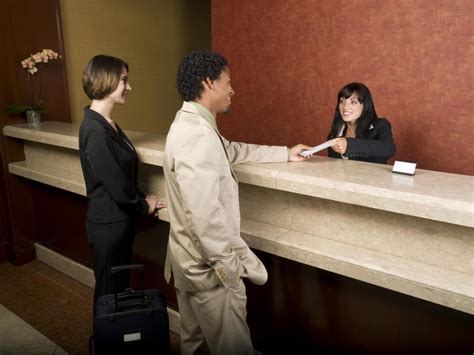 What Is The Typical Organizational Structure Of A Hotel