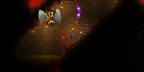 Terraria Queen Bee Boss Guide