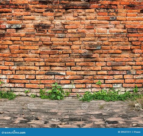 Old Brick Wall And Sidewalk Stock Image Image Of House Color 39537311