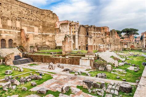 Colosseum Full Access Vip Guided Private Tour With Carbonara And Wine Tasting Experience Rome