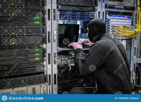 Here is the list of latest computer virus & malware threats in 2021. A Black Masked Hacker Is Looking For Vulnerabilities In ...