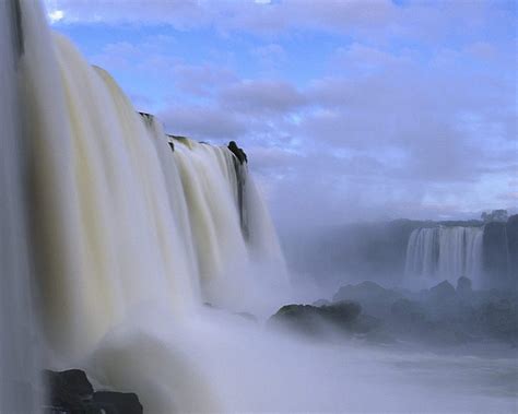 Cascades Of Iguazu Falls Brazil Iguazu Waterfalls Brazil Hd