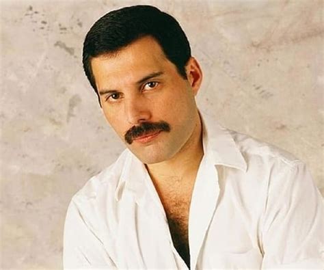 รายการ 103 ภาพ Freddie Mercury แต่งงาน ใหม่ที่สุด