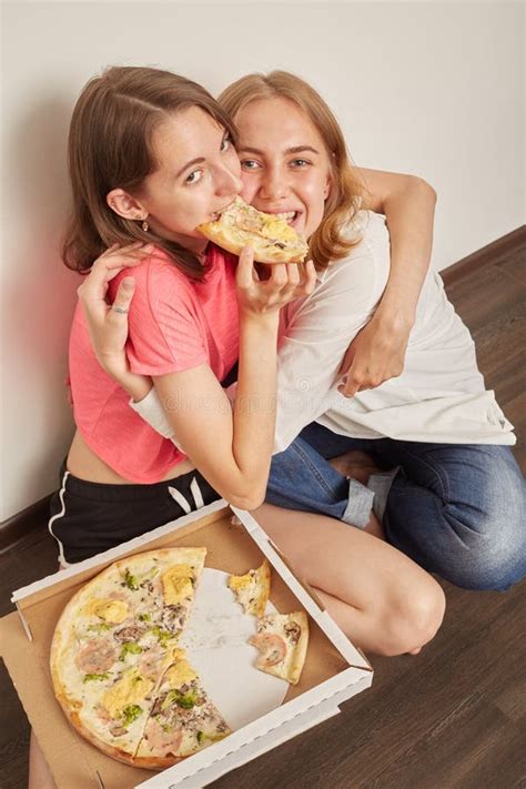 Girls Eating Pizza Stock Image Image Of Cheerful Beautiful 199242133