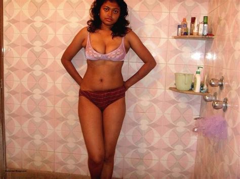 Bengali College Babe Posing In Bra Panty Bathroom Pics