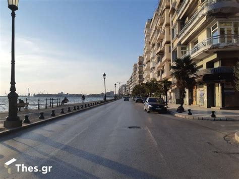 Δεν κλείνει εντελώς το λιανεμπόριο, παραμένουν ανοιχτά τα σχολεία. Απαγόρευση κυκλοφορίας: Περισσότερα από 370 πρόστιμα σε 9 ...
