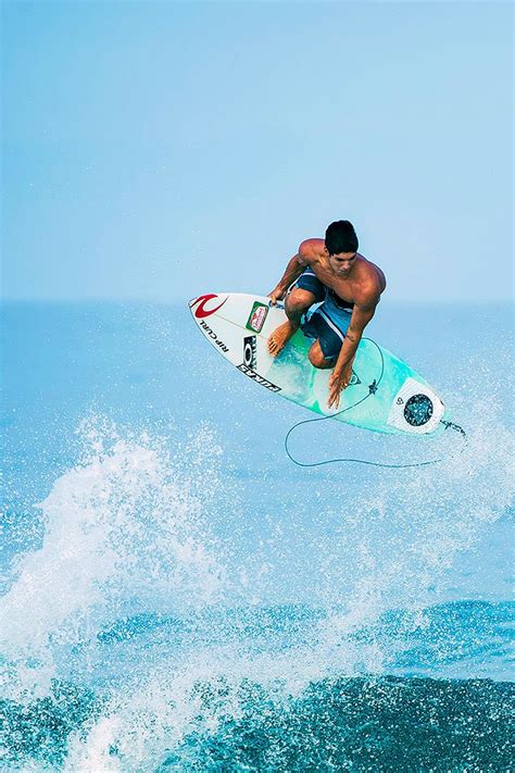 Almost 5,000 points ahead heading into the banzai pipeline. Water changes everything! Please follow: https://my ...