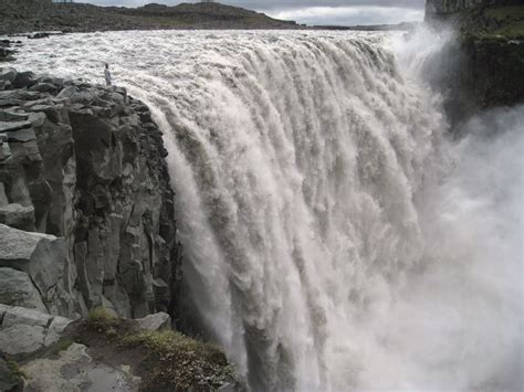 Detti Falls Icelandic Highlands Glacial River Majestic Beauty