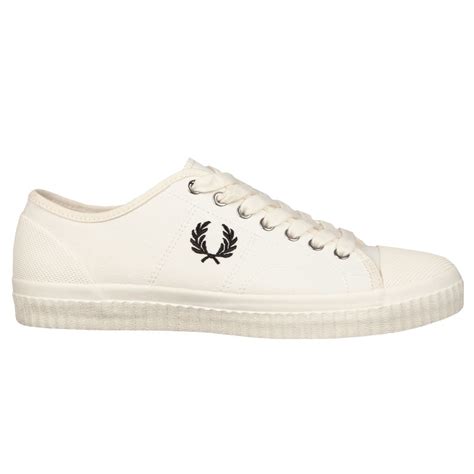 Fred Perry Hughes Low Canvas Trainer Masdings