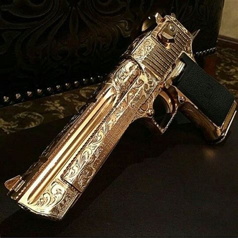 Gold Engaved Desert Eagle Ts Hand Guns Custom Guns Guns