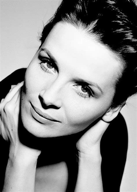 Juliette Binoche Black And White Portraits Black And White Photography Female Portrait