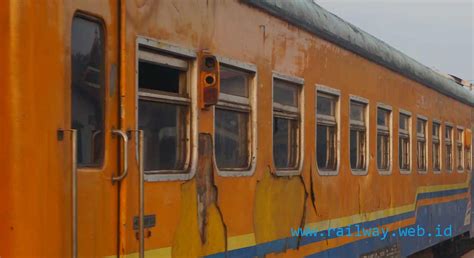 Check spelling or type a new query. transportasi massal: Jenis Dan Nama Kereta Api Penumpang ...