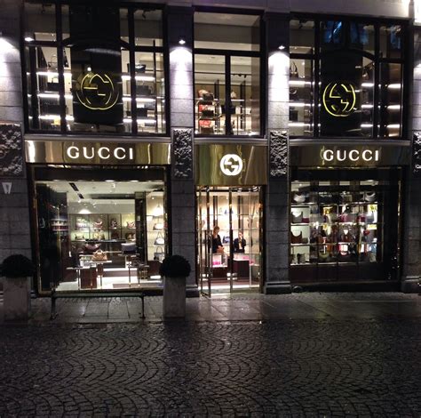 Gucci Store Oslo Norway Gucci Store Gucci Retail Design
