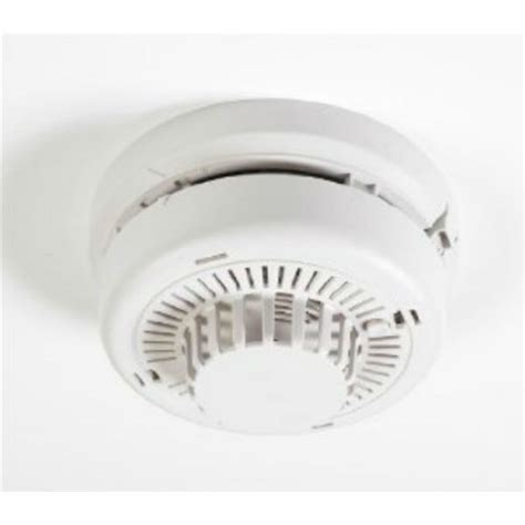 Red light flashing constantly during alarm means that it is the unit that initiated the alarm siren. Deta Smoke Alarm Red Light And Beeping | Shelly Lighting
