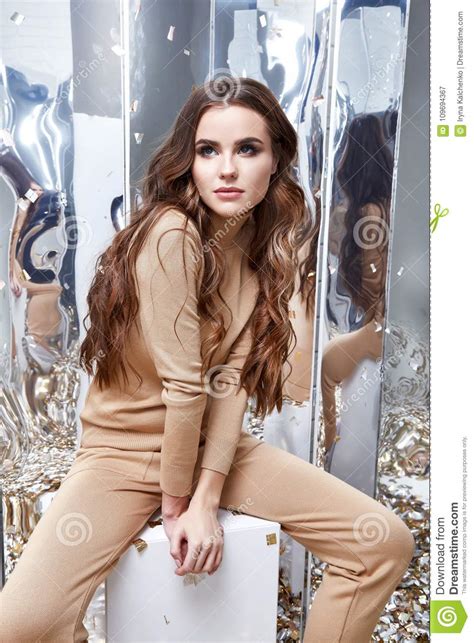 De Sexy Mooie Slijtage Toevallig Comfortabel C Van Het Vrouwen Lange