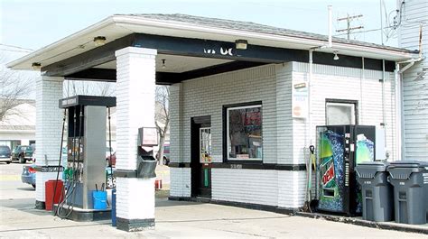 Brick Gas Station Plainwell Michigan 3609 Lita Sandy Flickr