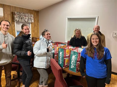 Pictures From Winchester Housing Authority Holiday Meals Rotary Club