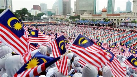 Harap krt diseluruh malaysia bersatu demi perpaduan negara malaysia. Hari Kebangsaan 2016 meriah, papar semangat cinta negara ...
