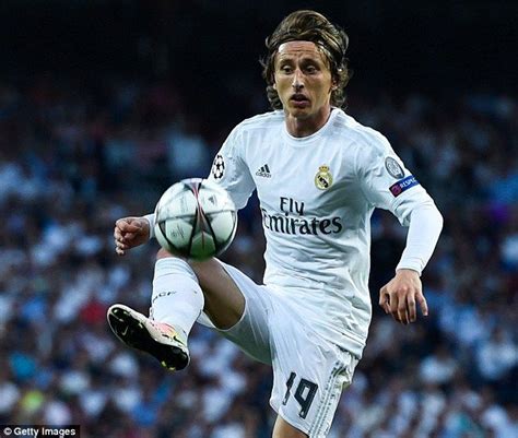 Prodajem modricev dres , tottenham. Pin on Modric