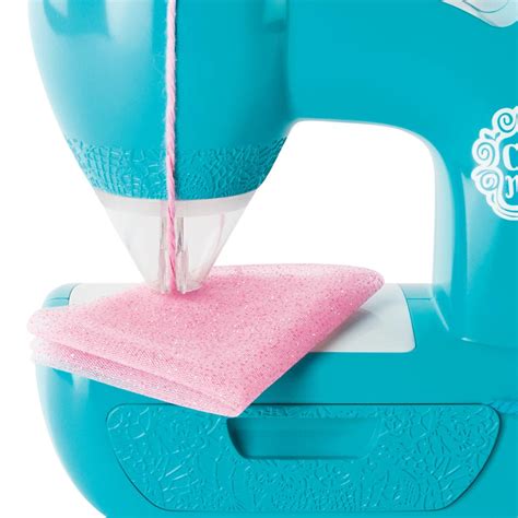 Spin Master Cool Maker Sew N’ Style Sewing Machine