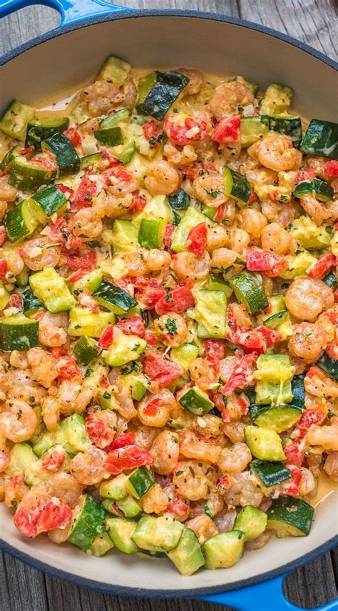 How to fix zucchini in a skillet. This elegant and scrumptious Creamy Shrimp and Zucchini ...