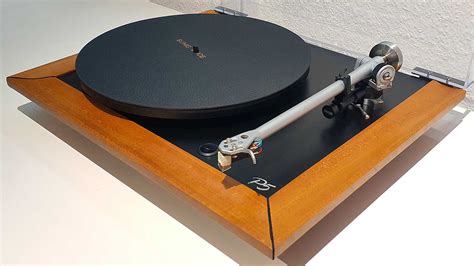 Rega P5 Plattenspieler Audio Creativ