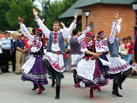 Moldova National Dance Hora Dance Costumes National