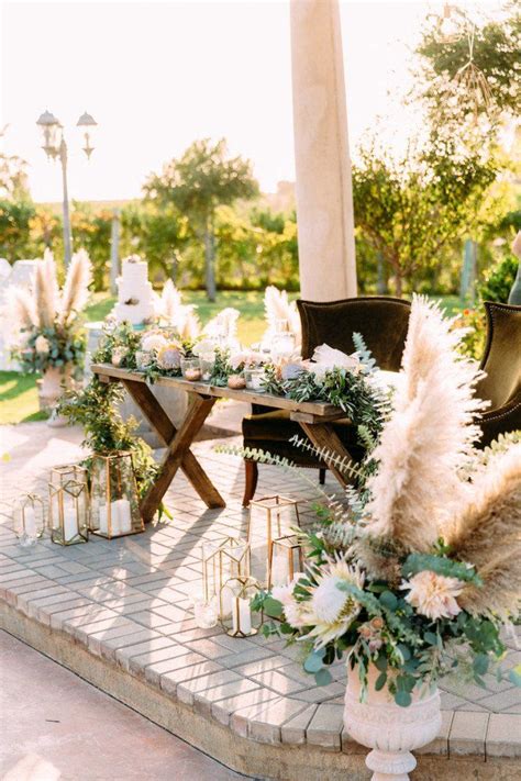 13 Whimsical Ways To Use Pampas Grass In Your Wedding Love Inc Mag