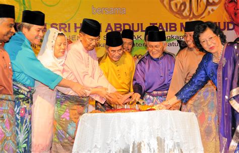 Bagaimana kita menilai semangat perpaduan dalam kalangan masyarakat setempat. UnReportedNews™®: PBB TETAP UNGGUL DALAM BN